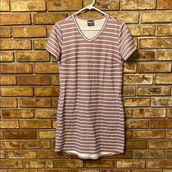 32 Degrees Dresses & Skirts - Lilac Light Purple Short Sleeve V-Neck Lightweight Sweater Mini Dress